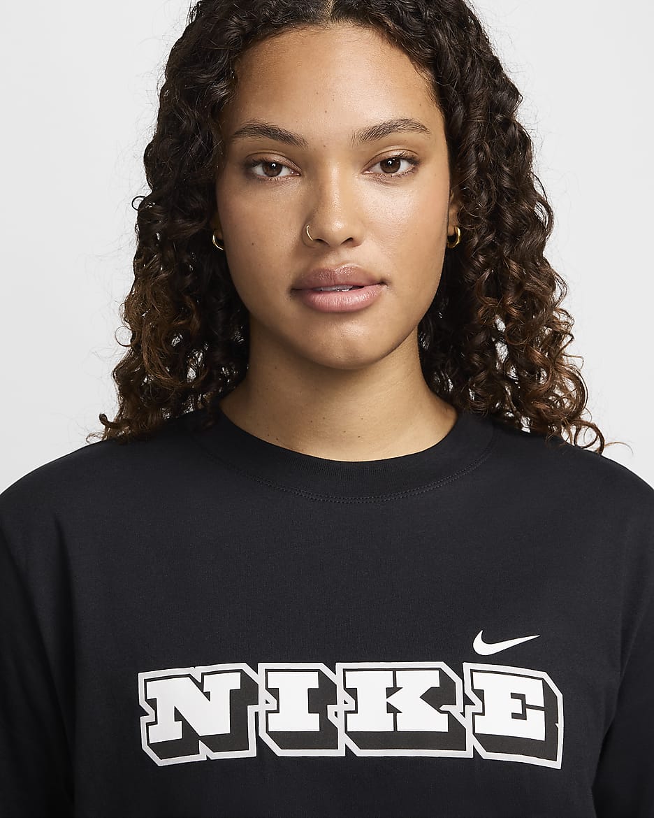 Nike t shirt sweatshirt sale